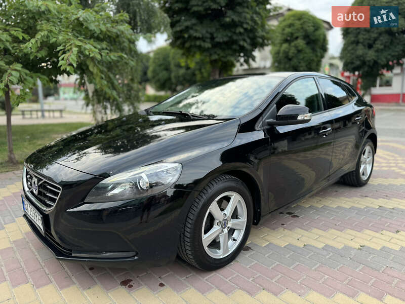 Volvo V40 (2014)