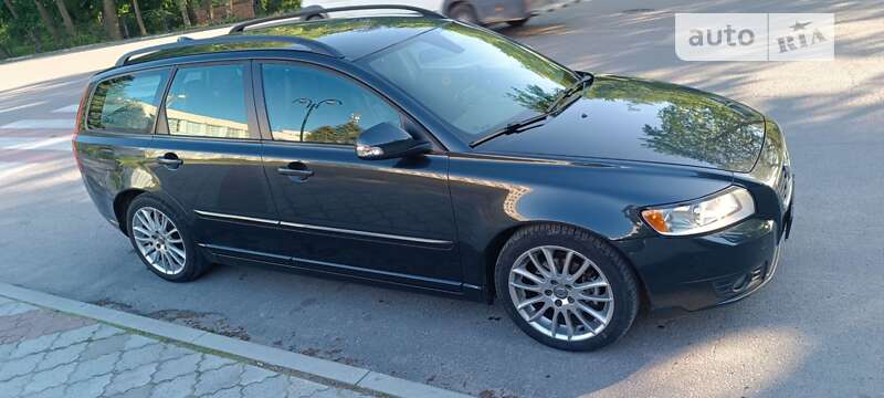 Volvo V50 (2010)