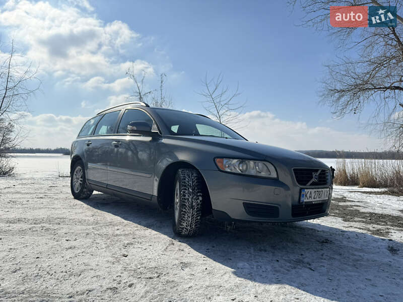 Volvo V50 (2011)