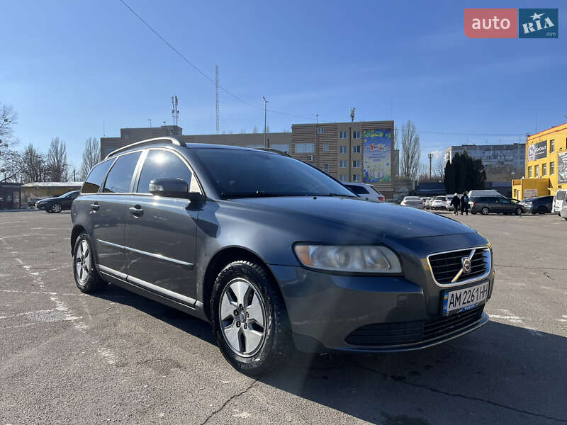 Volvo V50 (2008)