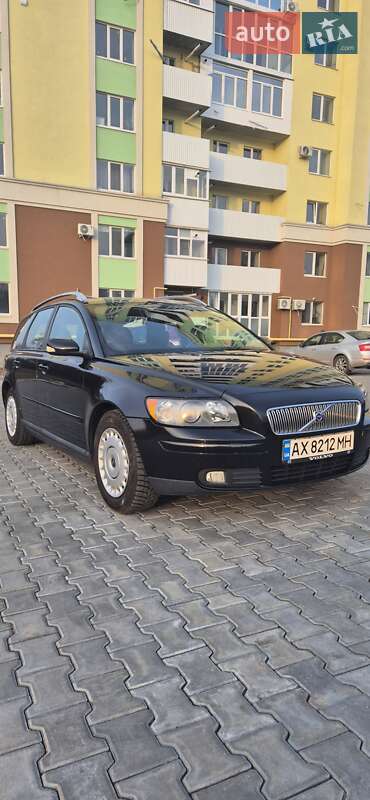 Volvo V50 (2005)