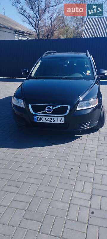Volvo V50 (2010)