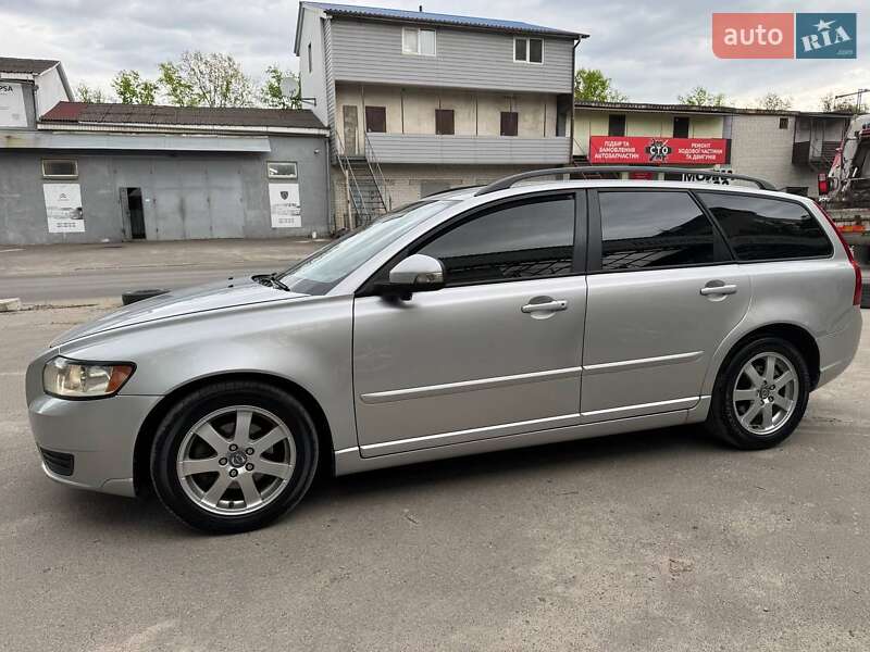 Volvo V50 (2010)