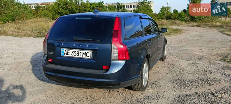 Volvo V50 (2008)