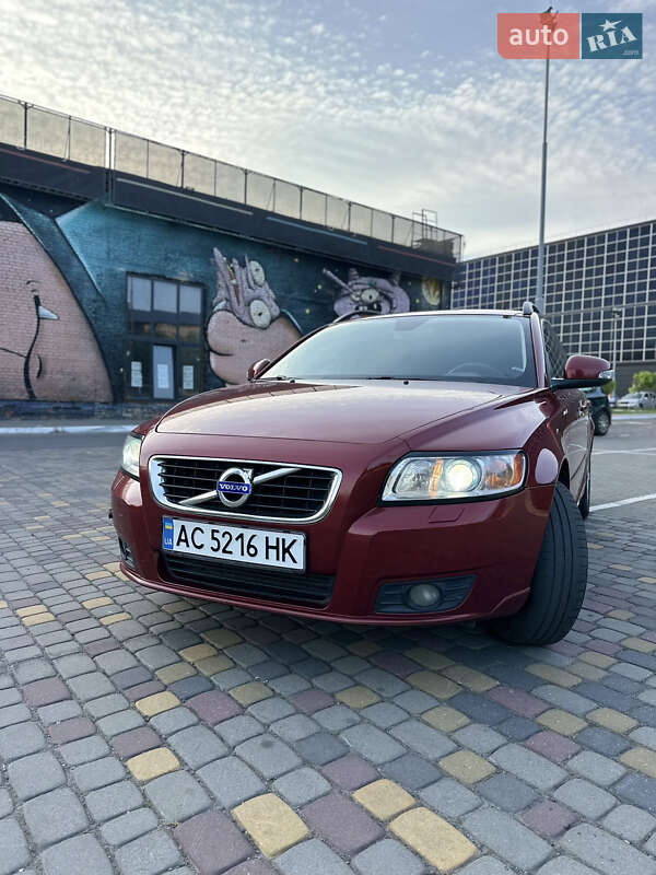 Volvo V50 (2010)