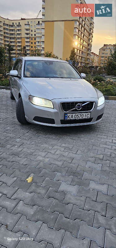 Volvo V70 (2013)