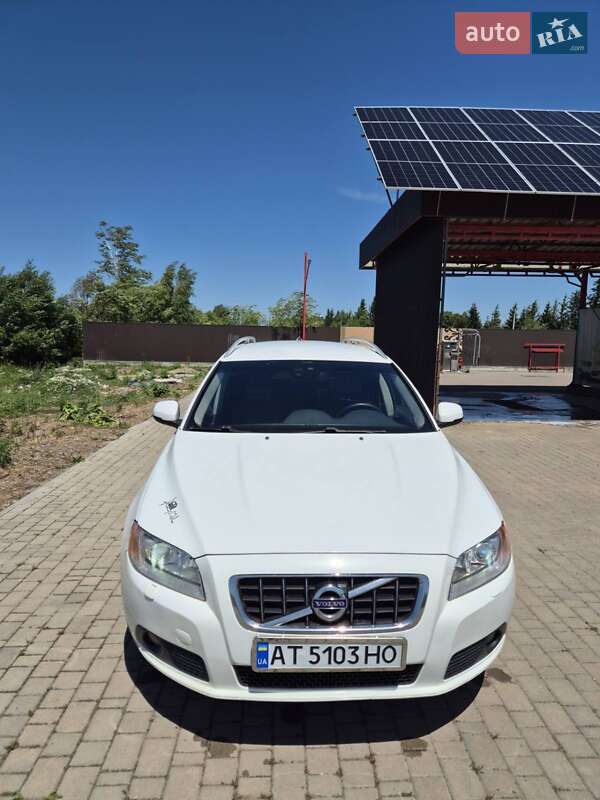 Volvo V70 (2012)