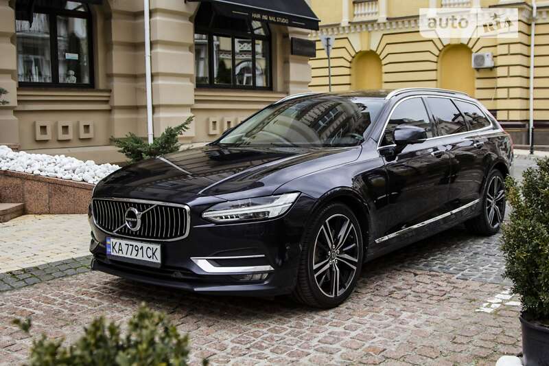 Volvo V90 (2016)
