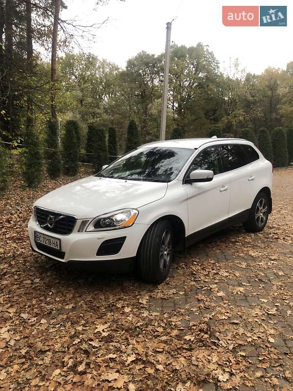 Volvo Xc60 (2011)