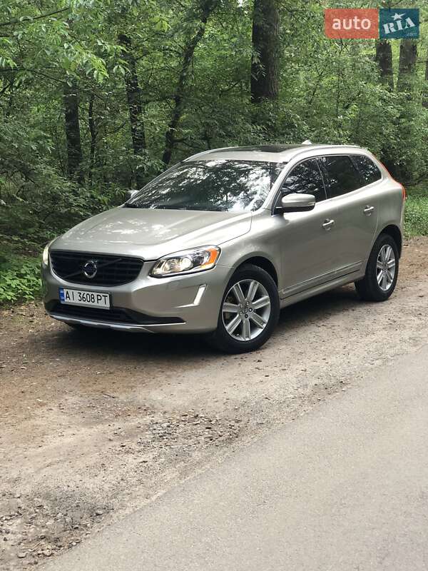 Volvo Xc60 (2015)
