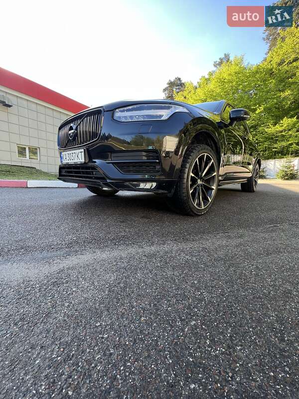 Volvo Xc90 (2017)