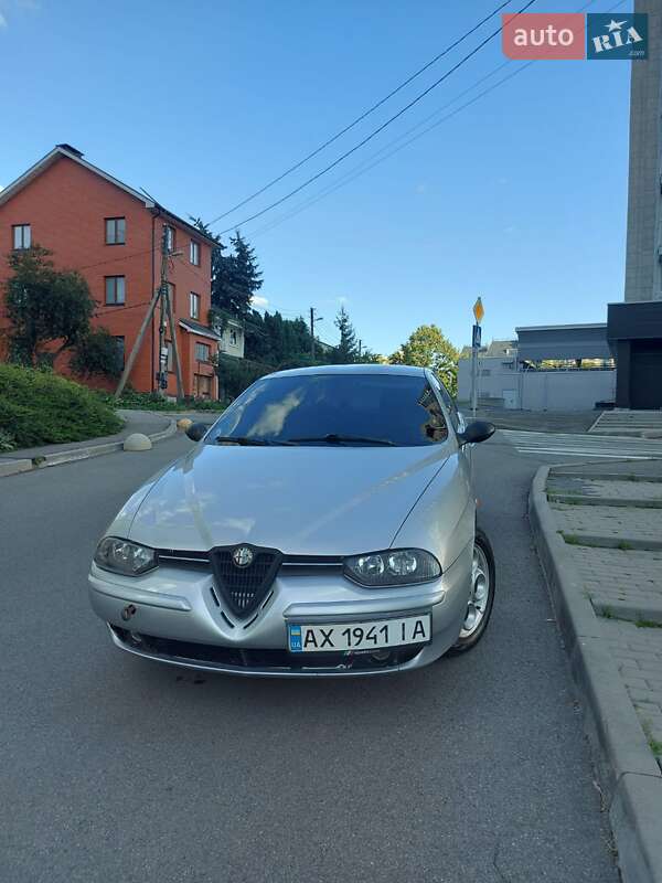 Alfa romeo 156 (2000)