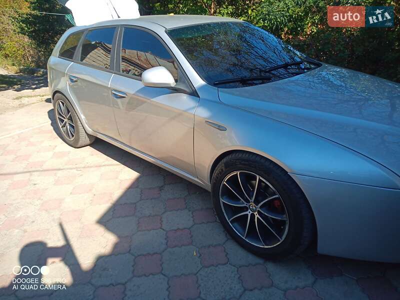 Alfa-romeo 159 (2006)