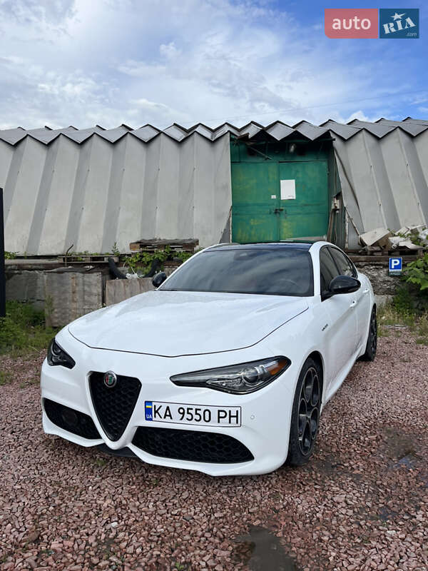 Alfa romeo Giulia (2022)