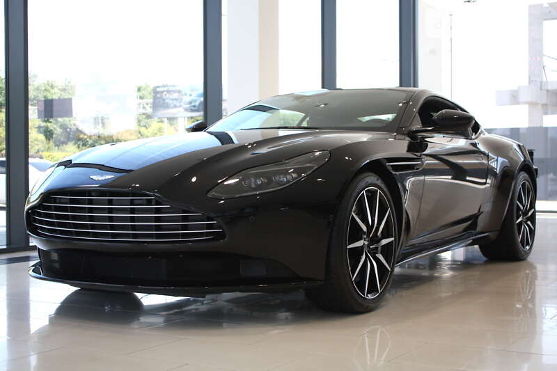 Aston-martin Db11 (2018)