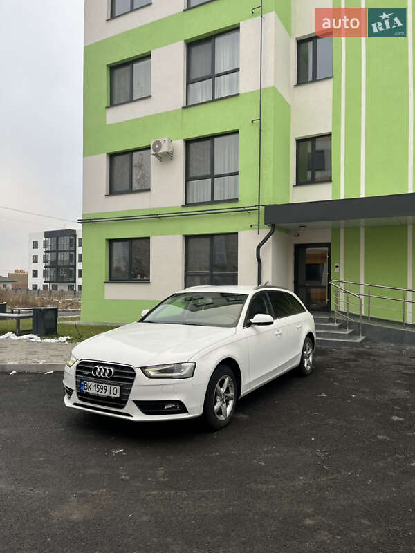 Audi A4 avant (2013)