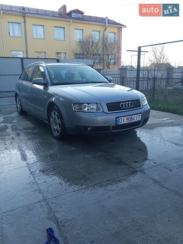 Audi A4 (2003)