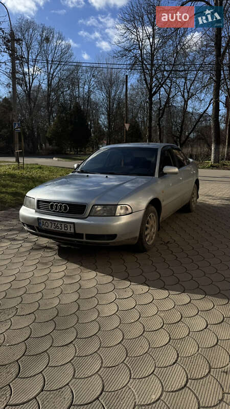Audi A4 (1997)