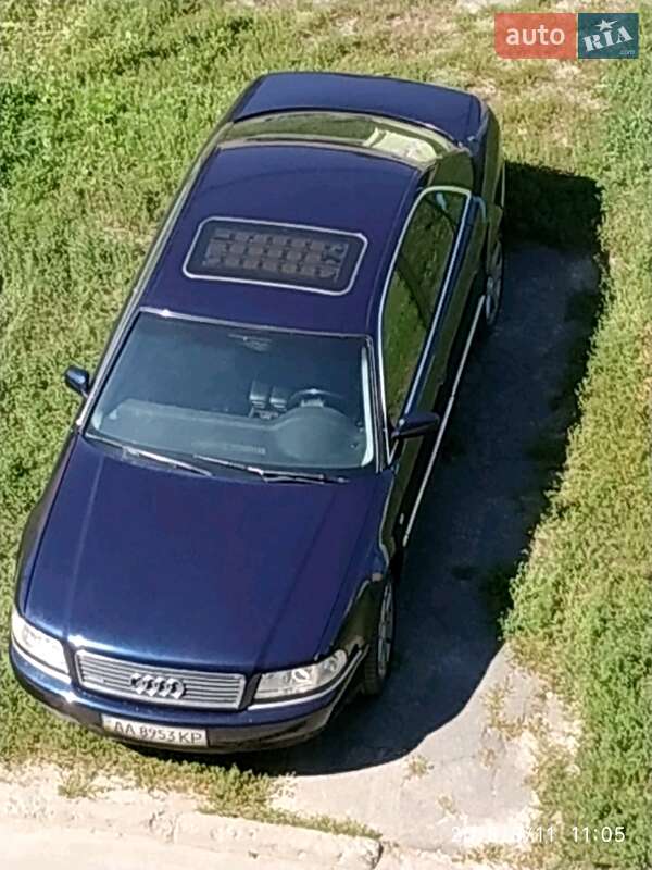 Audi A8 (1999)