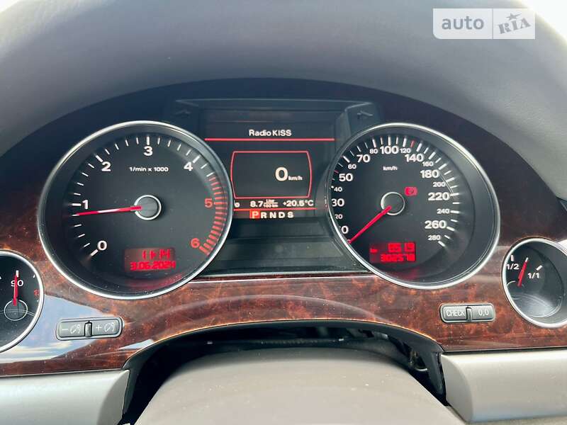 Audi A8 (2008)