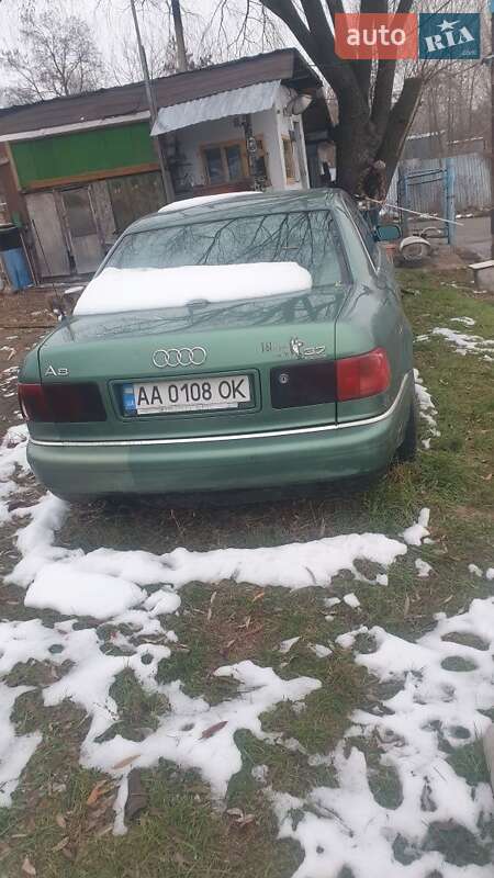 Audi A8 (2000)