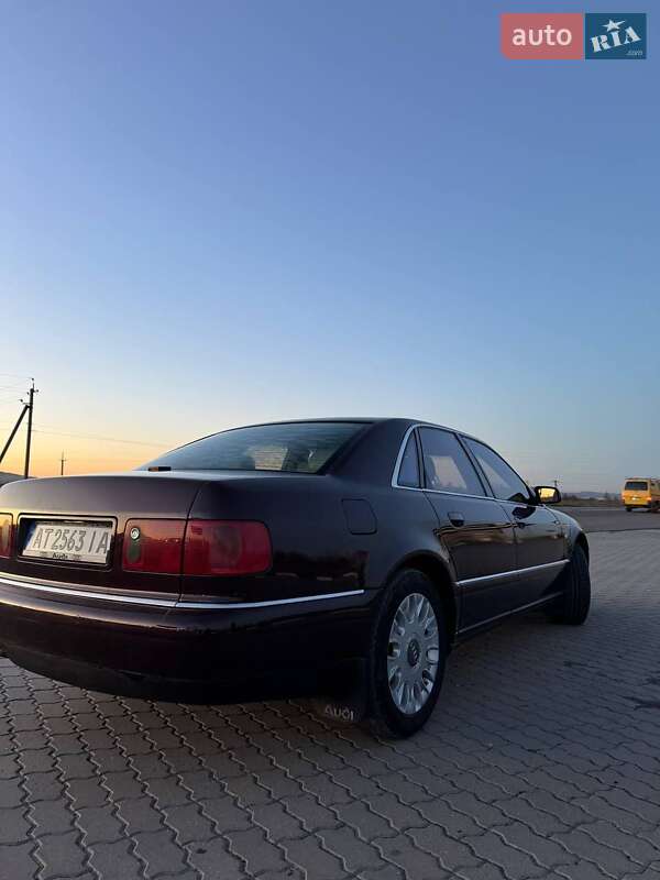Audi A8 (1999)