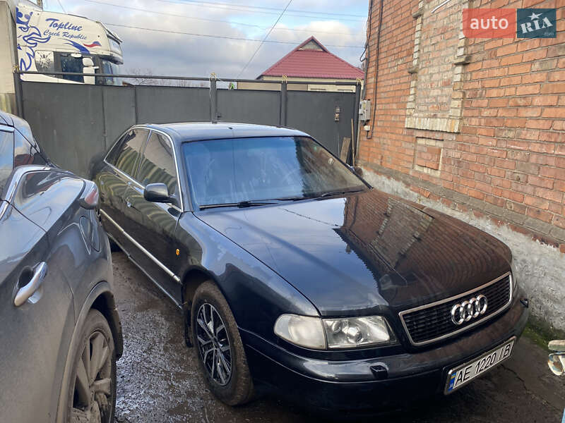 Audi A8 (1998)