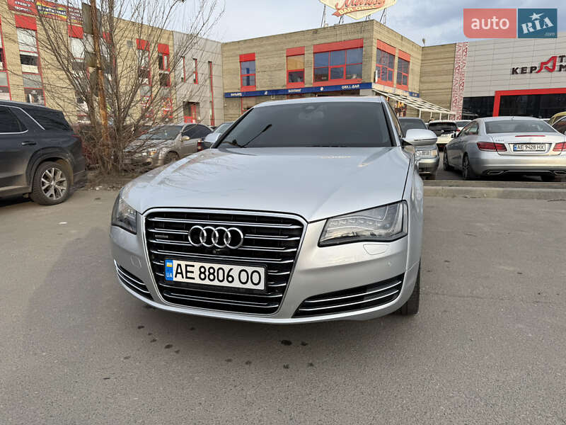 Audi A8 (2012)