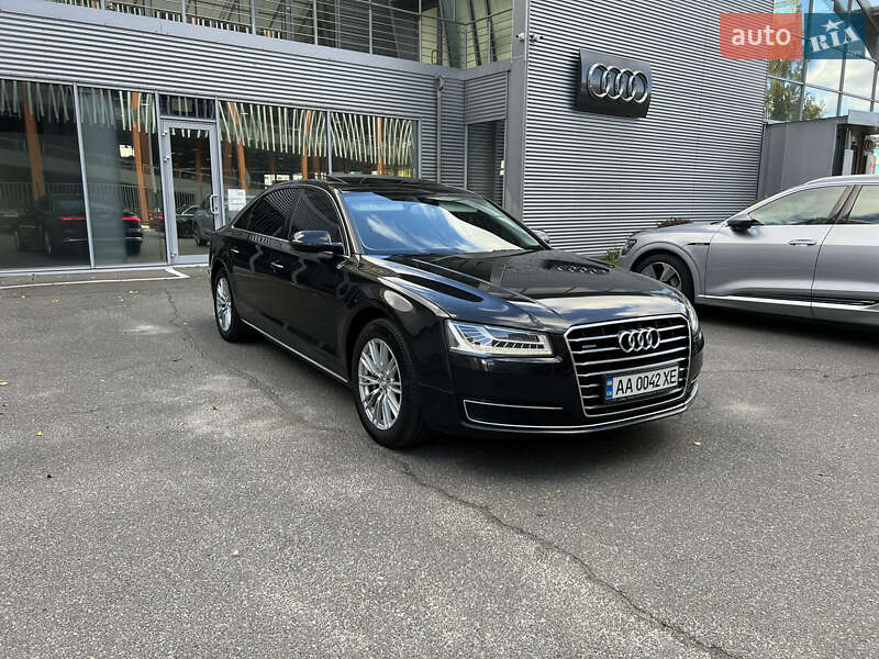 Audi A8 (2017)
