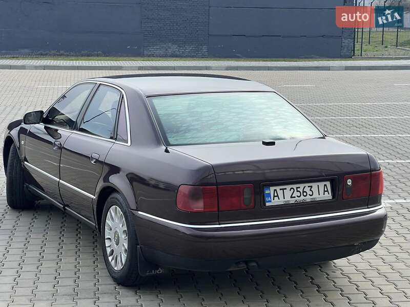 Audi A8 (1999)