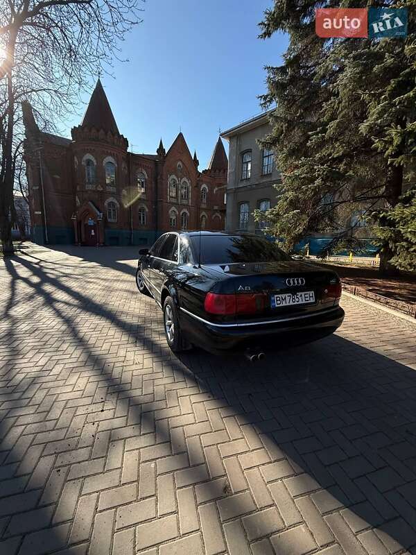 Audi A8 (2000)