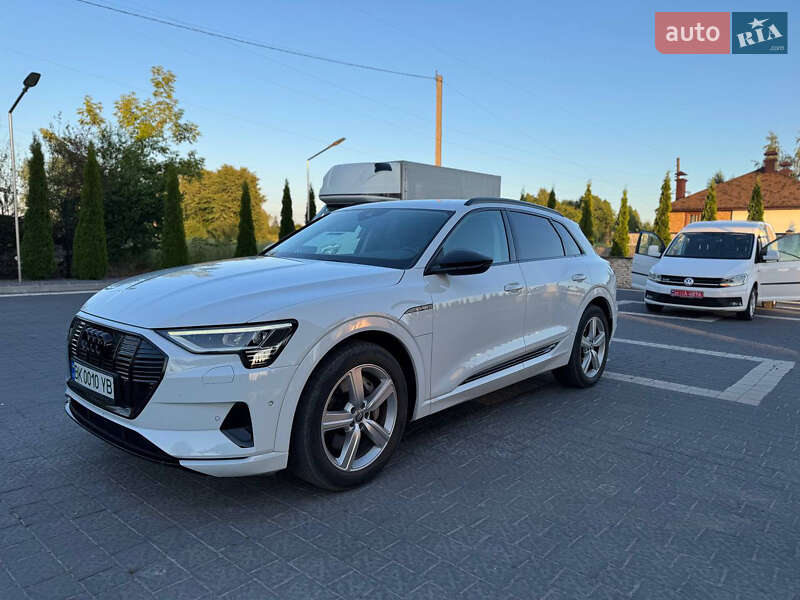 Audi E-tron (2020)
