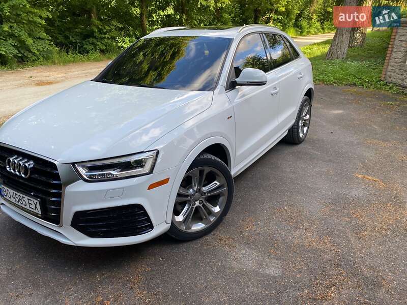 Audi Q3 (2015)