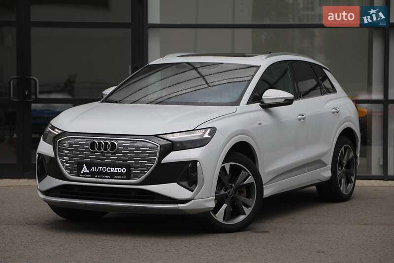 Audi Q4 e-tron (2023)