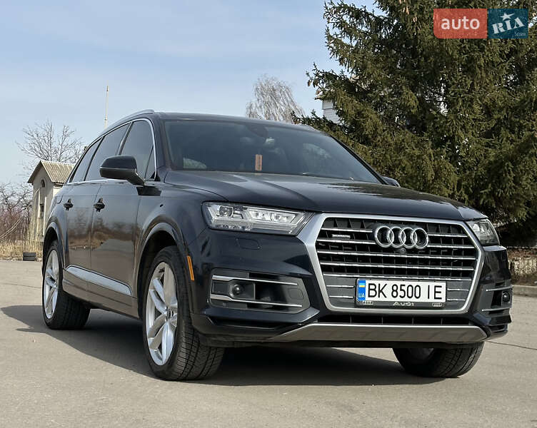 Audi Q7 (2017)