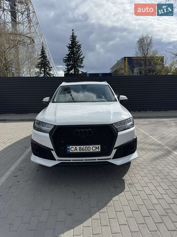 Audi Q7 (2017)