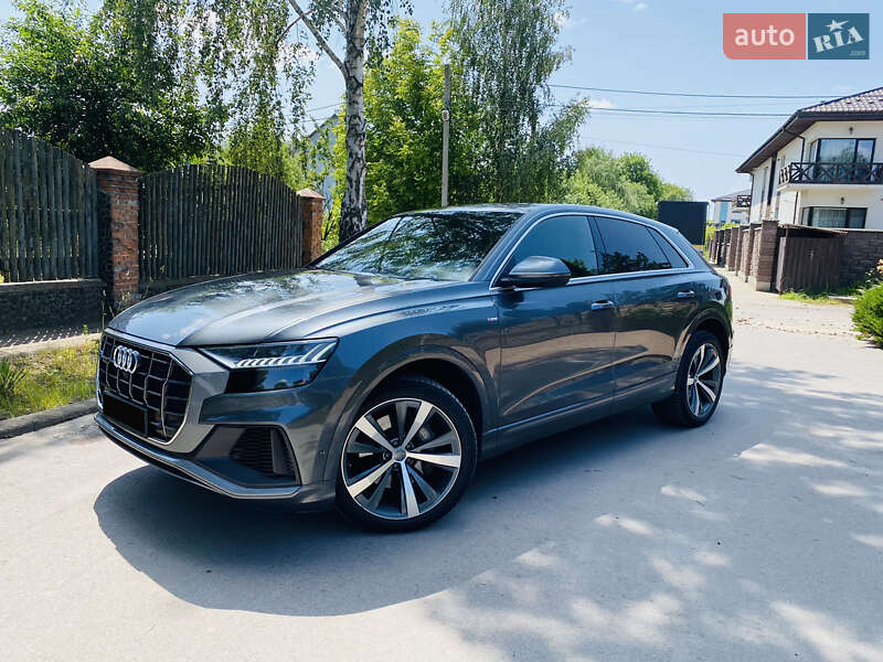 Audi Q8 (2019)