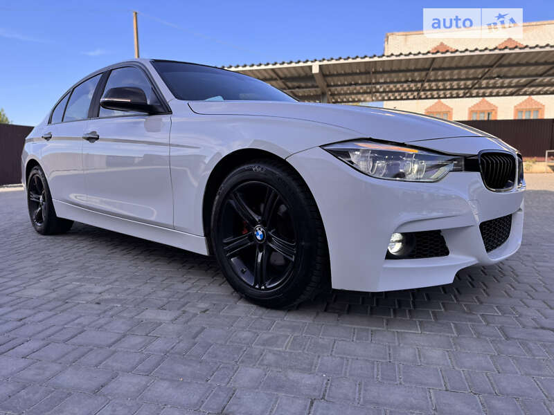 Bmw 320i xdrive (2015)