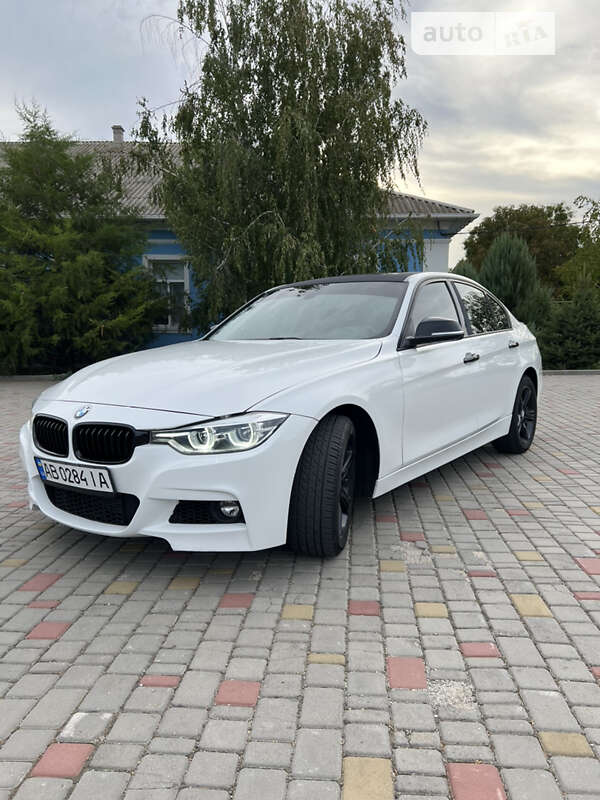 Bmw 320i xdrive (2015)