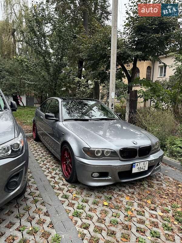 Bmw 325i (2004)