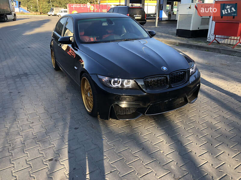 Bmw 330i (2005)