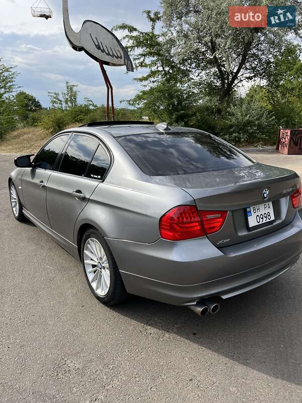 Bmw 3 series (2010)