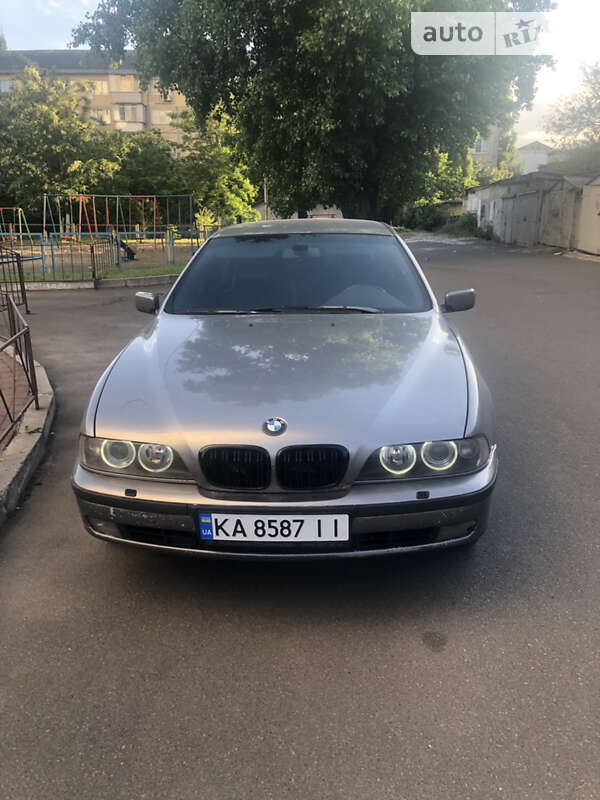 Bmw 528i (1997)