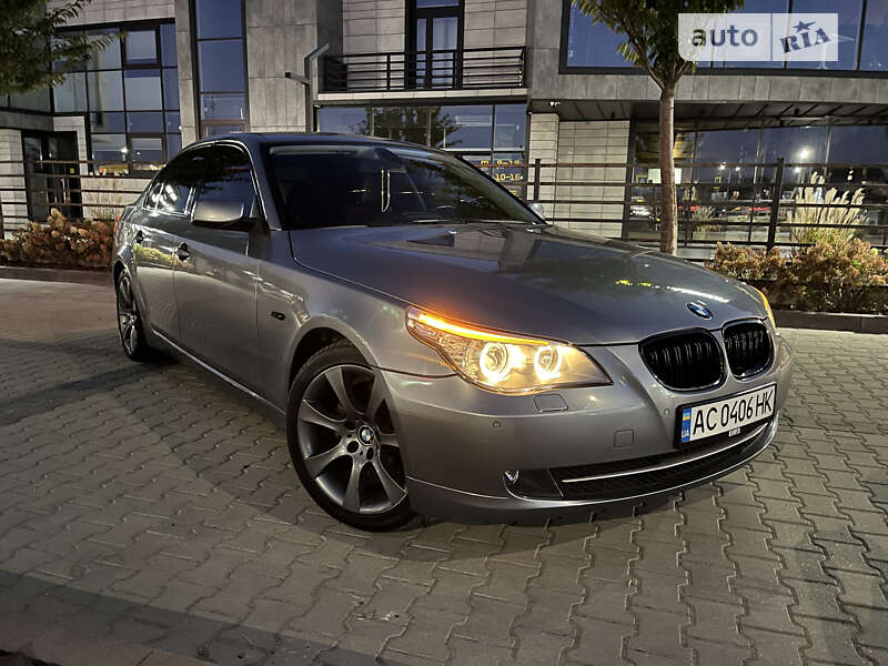 Bmw 523i (2008)