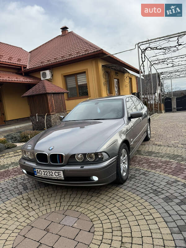Bmw 5 series (2002)