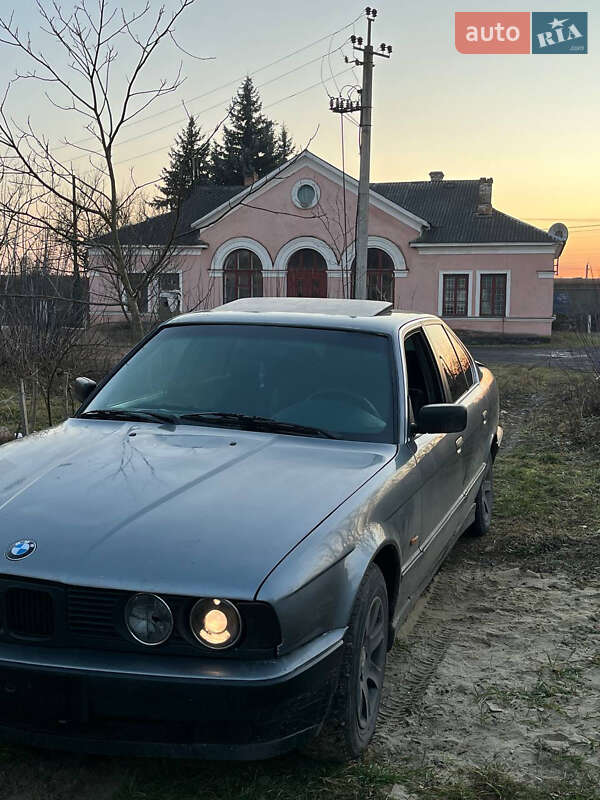 Bmw 5 series (1992)