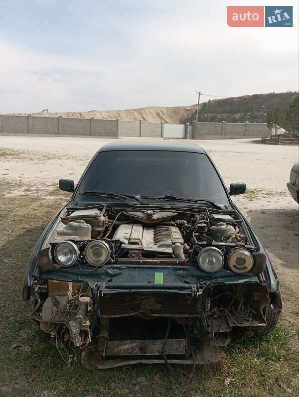 Bmw 5 series (1992)