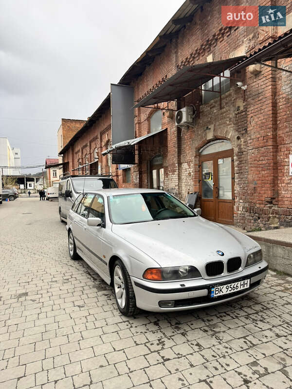 Bmw 5 series (1999)