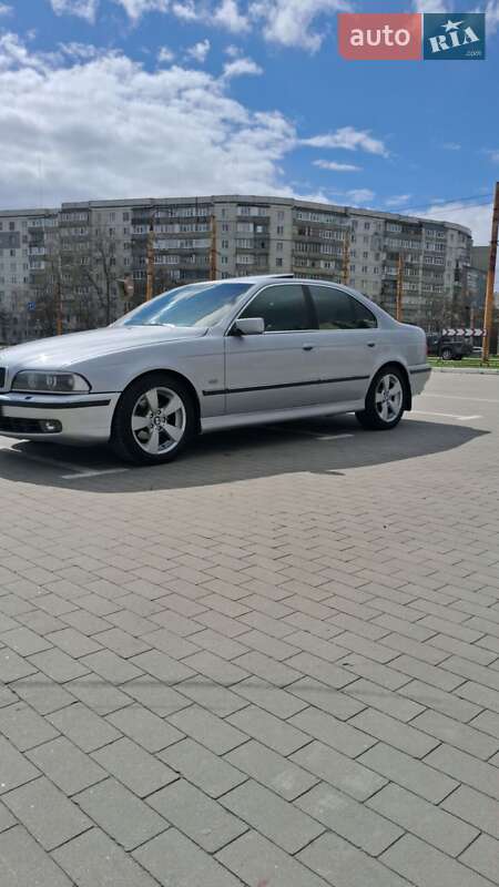Bmw 5 series (1997)