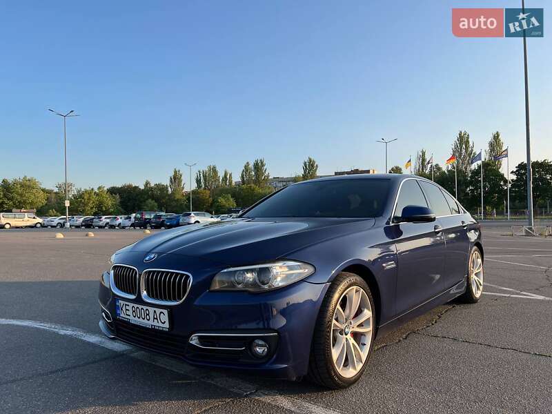 Bmw 5 series (2016)
